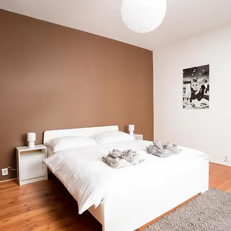 Spacious In Old Town By Days * Prag