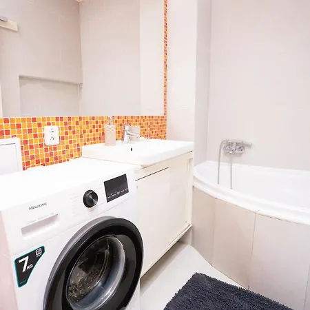 Spacious In Old Town By Days *
